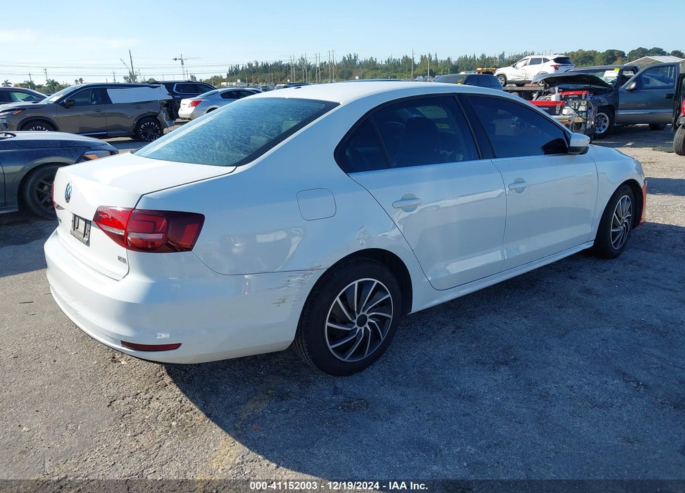 2017 VOLKSWAGEN JETTA 1.4T S VIN: 3VW2B7AJ4HM315425