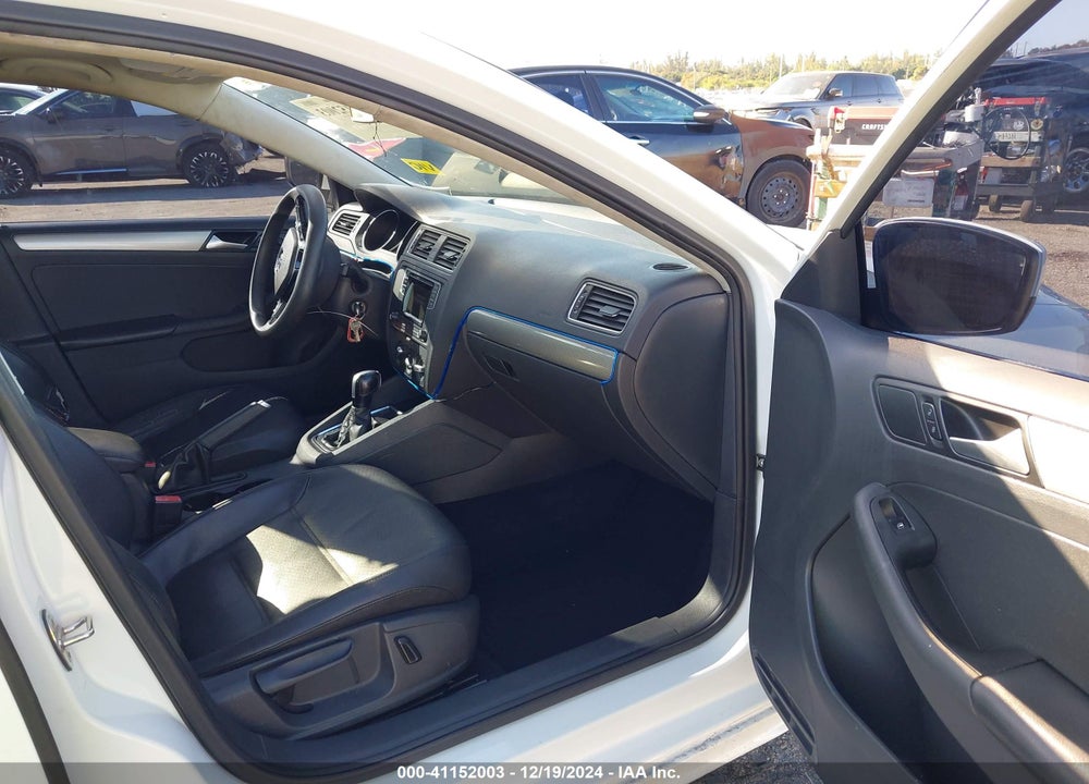2017 VOLKSWAGEN JETTA 1.4T S VIN: 3VW2B7AJ4HM315425