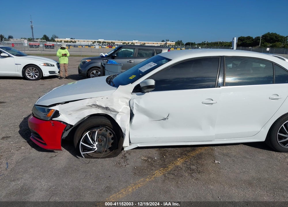 2017 VOLKSWAGEN JETTA 1.4T S VIN: 3VW2B7AJ4HM315425