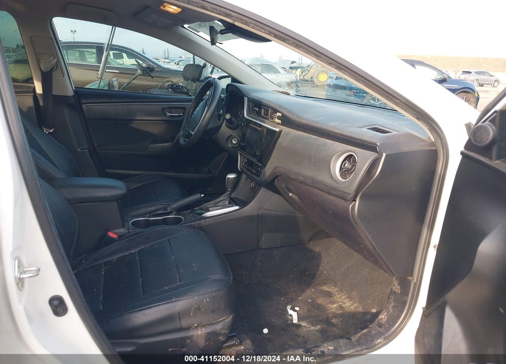 2018 TOYOTA COROLLA VIN: 5YFBURHE1JP752735