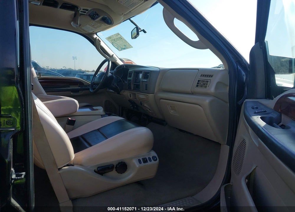 2005 FORD EXCURSION LIMITED VIN: 1FMNU43S65ED43562