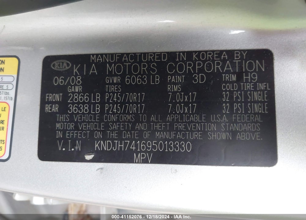 2009 KIA BORREGO EX V6 VIN: KNDJH741695013330