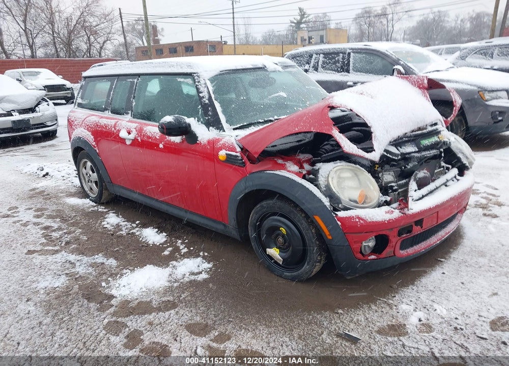 2009 MINI COOPER CLUBMAN VIN: WMWML335X9TN68606