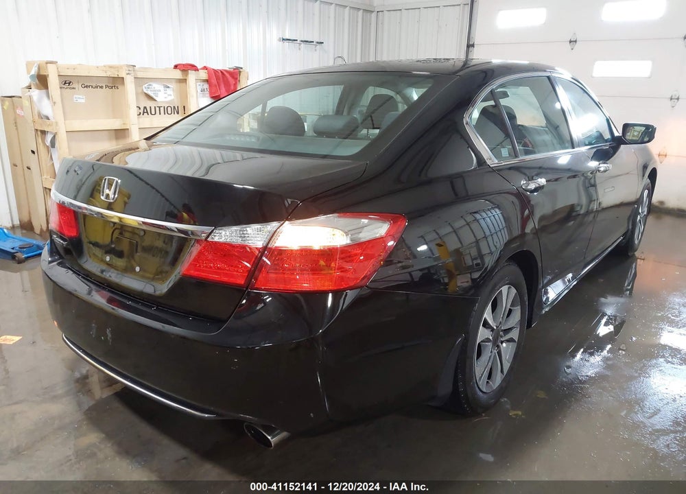 2015 HONDA ACCORD LX VIN: 1HGCR2F36FA228072