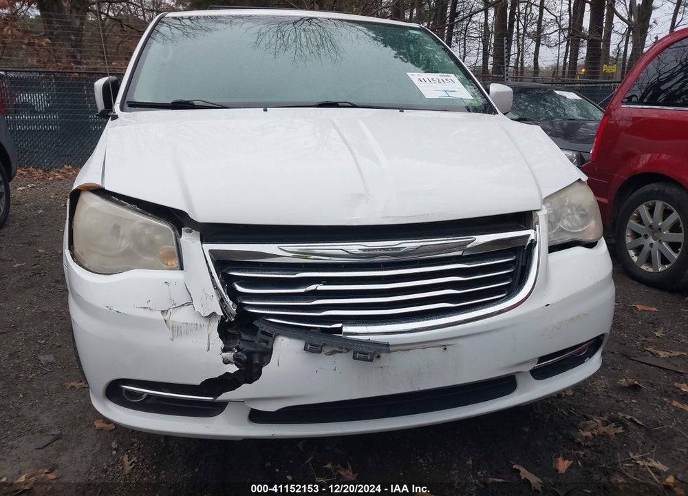 2014 CHRYSLER TOWN & COUNTRY TOURING VIN: 2C4RC1BG8ER124092