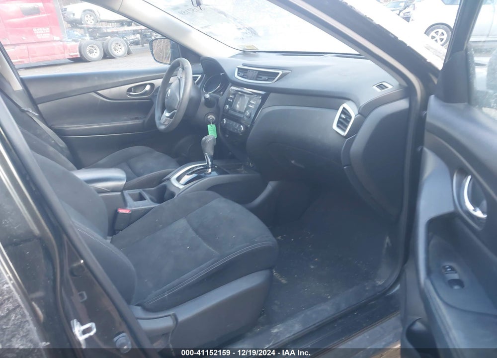 2016 NISSAN ROGUE S VIN: JN8AT2MV5GW134401