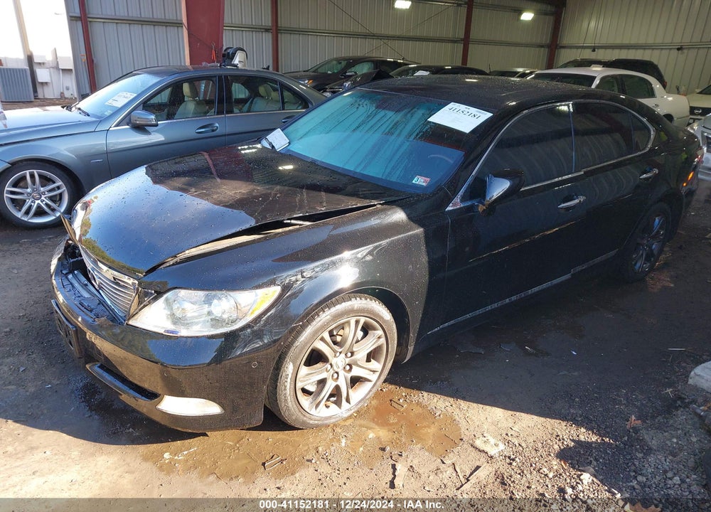 2009 LEXUS LS 460 VIN: JTHCL46FX95002747