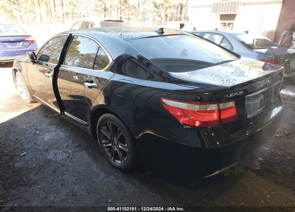 2009 LEXUS LS 460 VIN: JTHCL46FX95002747