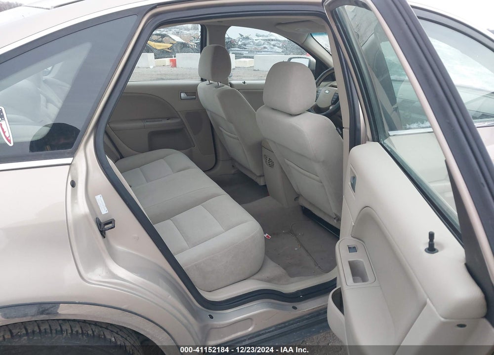 2007 FORD FIVE HUNDRED SEL VIN: 1FAHP27107G113107