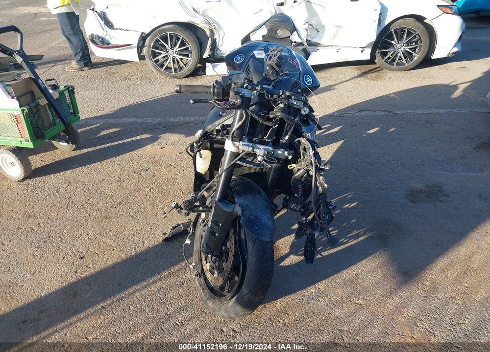 2021 YAMAHA YZFR1 VIN: JYARN66E7MA001382