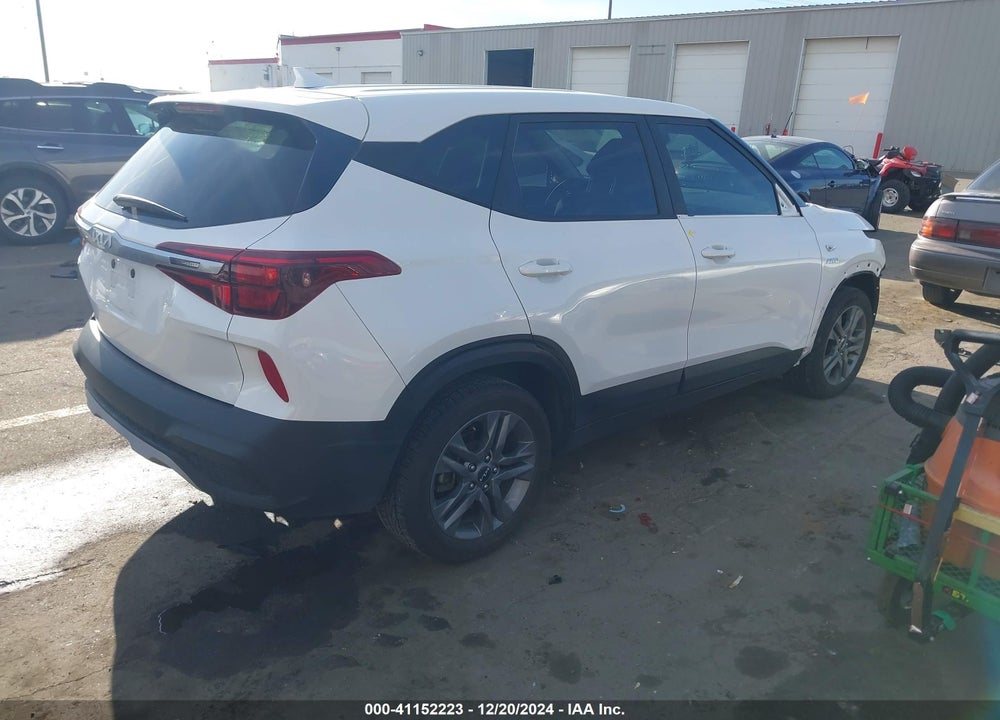2022 KIA SELTOS LX VIN: KNDEPCAA1N7332618