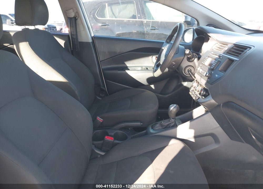 2015 KIA RIO LX VIN: KNADM4A36F6444105