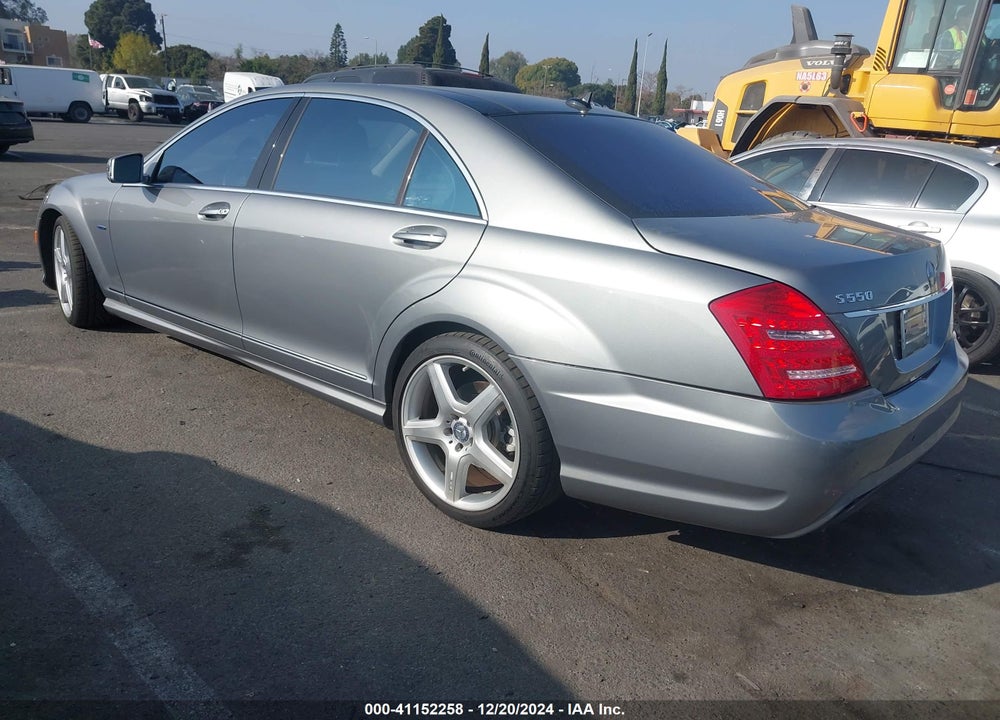 2012 MERCEDES-BENZ S 550 VIN: WDDNG7DB1CA432283