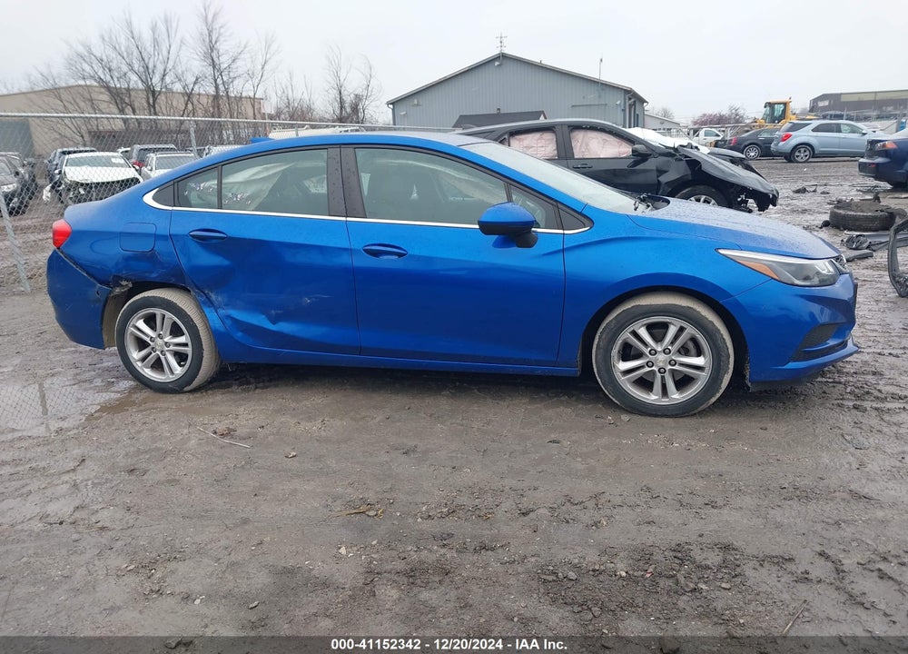 2017 CHEVROLET CRUZE LT AUTO VIN: 1G1BE5SM2H7237477