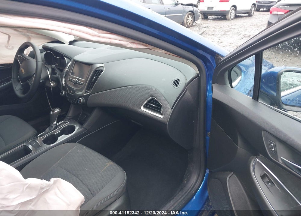 2017 CHEVROLET CRUZE LT AUTO VIN: 1G1BE5SM2H7237477