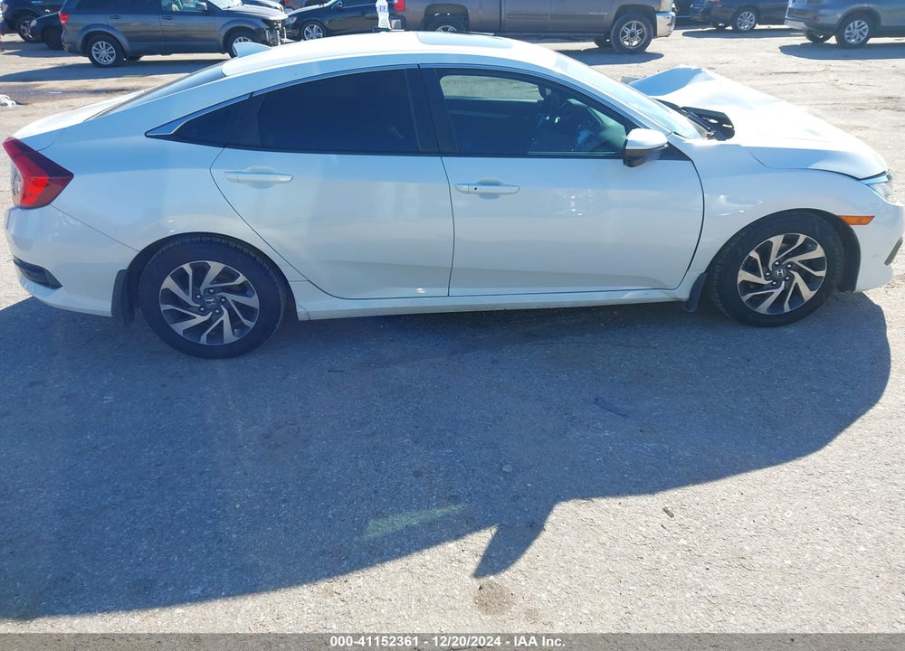 2018 HONDA CIVIC EX VIN: 2HGFC2F7XJH533537
