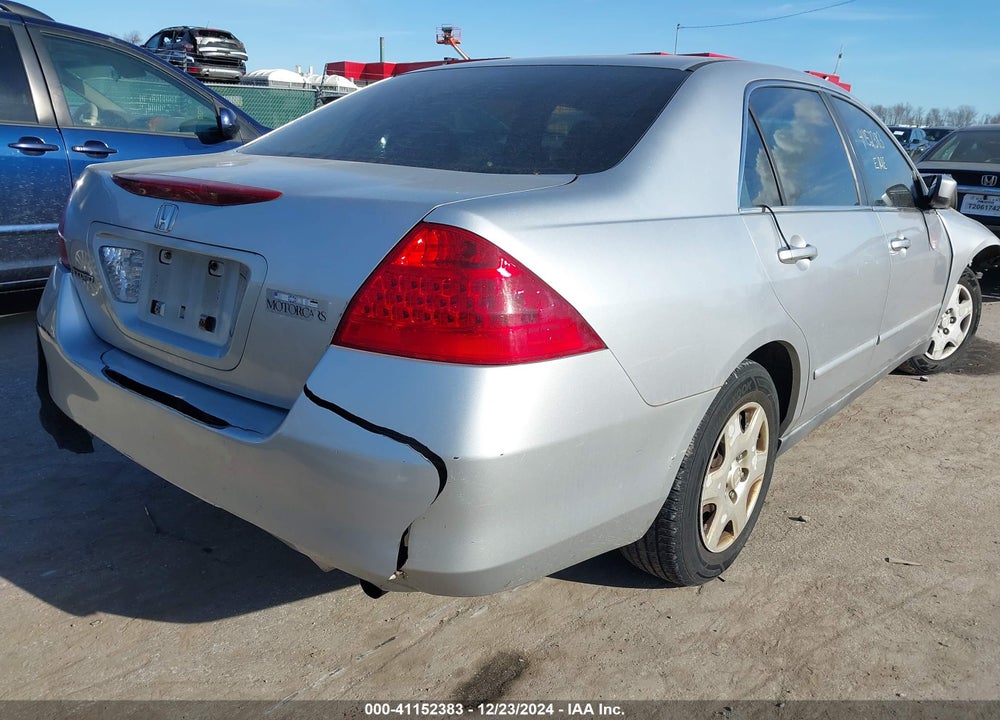2007 HONDA ACCORD 2.4 LX VIN: 1HGCM55457A001807
