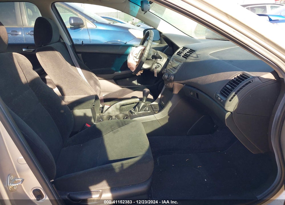 2007 HONDA ACCORD 2.4 LX VIN: 1HGCM55457A001807