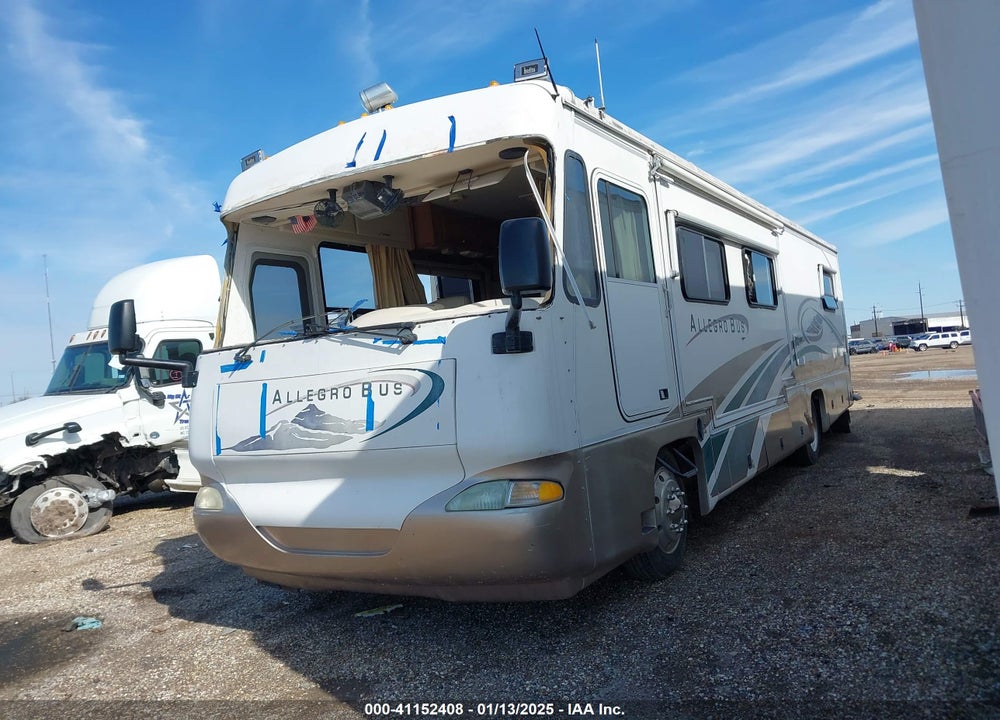 1999 FREIGHTLINER CHASSIS X LINE MOTOR HOME VIN: 4UZ6XFBC0XCB44431