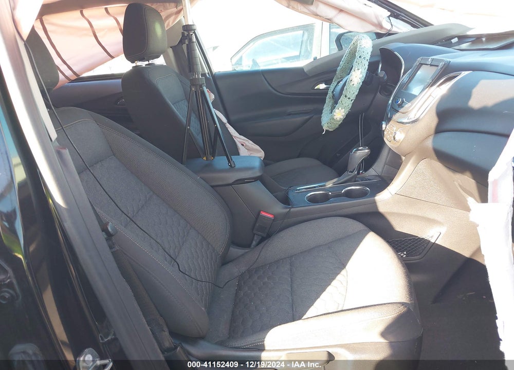 2018 CHEVROLET EQUINOX LT VIN: 2GNAXJEV9J6221655