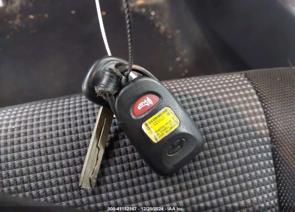 2013 HYUNDAI ELANTRA GT VIN: KMHD35LE1DU112295