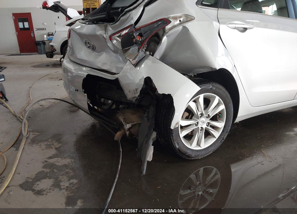 2013 HYUNDAI ELANTRA GT VIN: KMHD35LE1DU112295