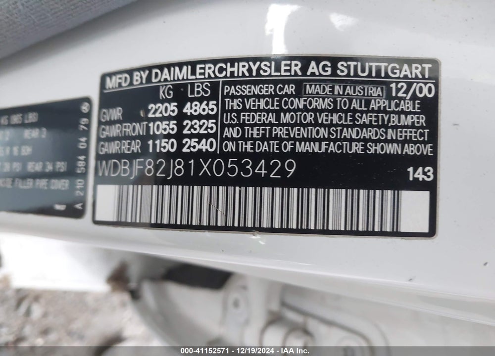 2001 MERCEDES-BENZ E 320 4M VIN: WDBJF82J81X053429