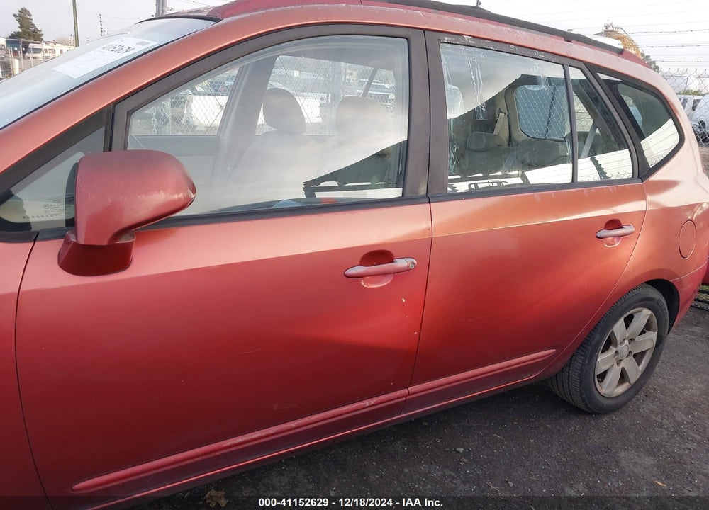 2007 KIA RONDO LX V6 VIN: KNAFG526677061808