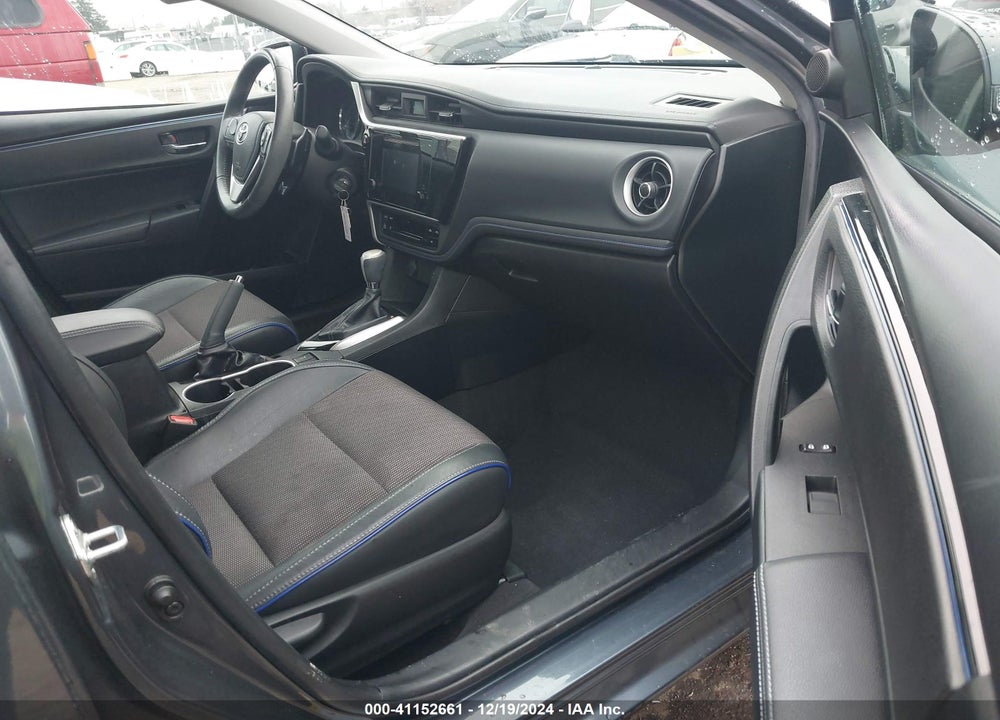 2018 TOYOTA COROLLA SE VIN: 2T1BURHE9JC064174