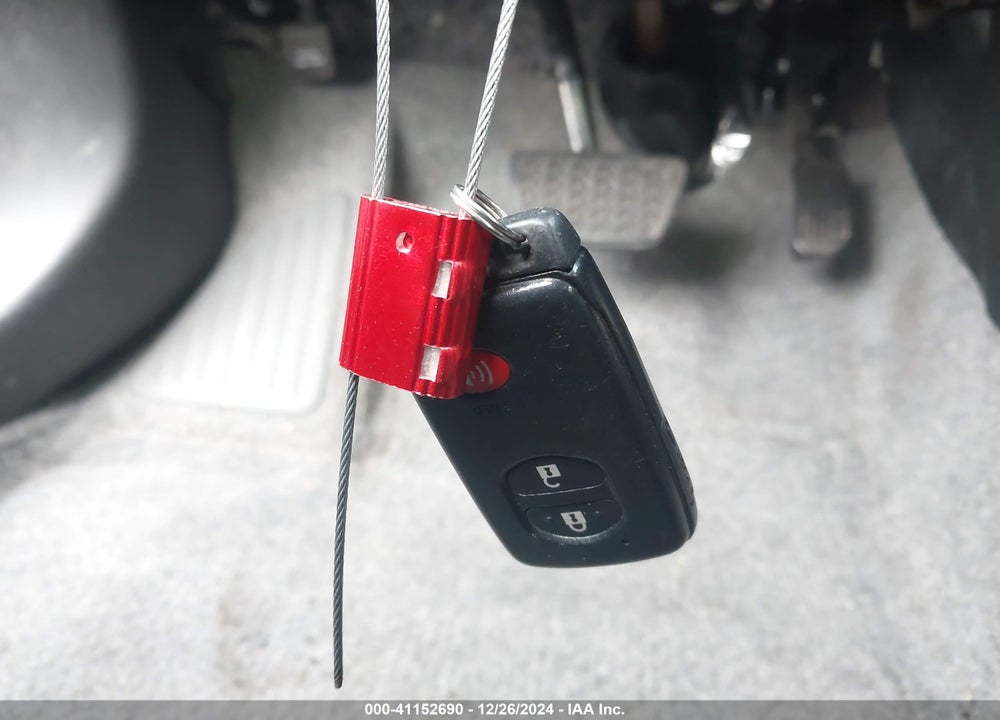 2014 TOYOTA PRIUS VIN: JTDKN3DU5E0364057