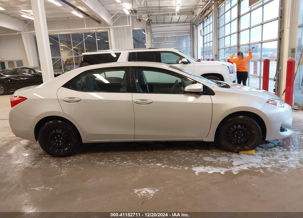 2019 TOYOTA COROLLA L VIN: 2T1BURHE3KC142675