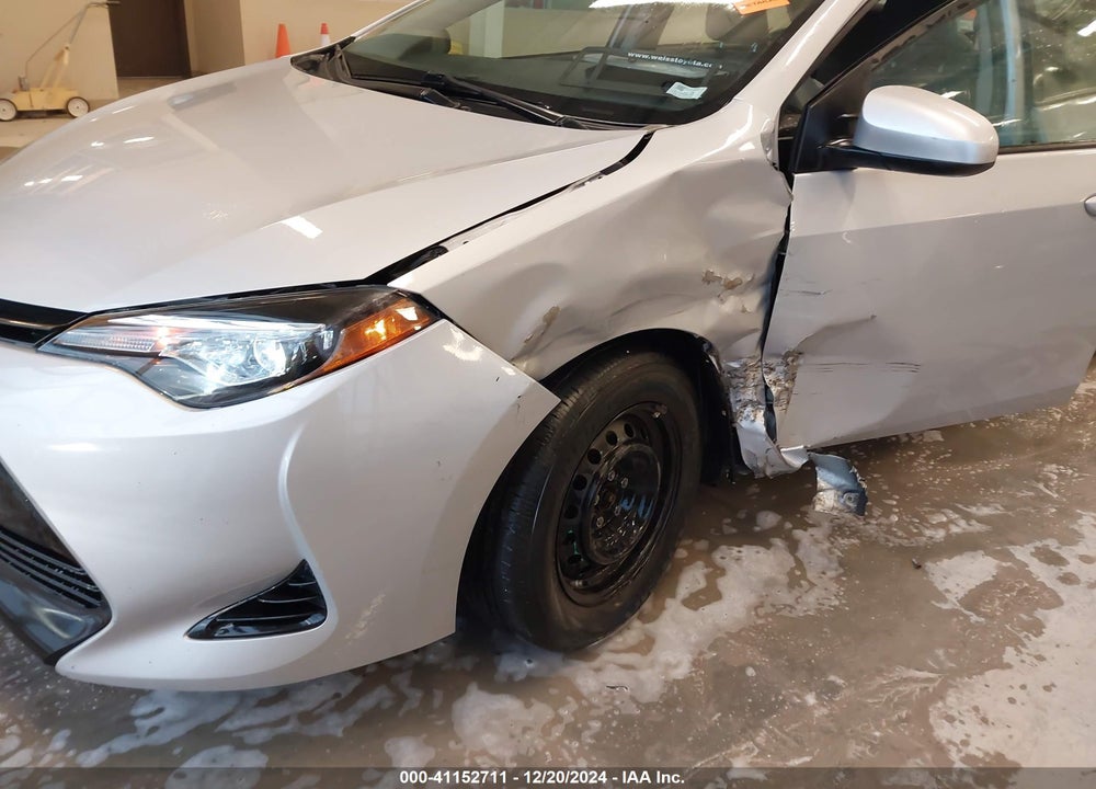 2019 TOYOTA COROLLA L VIN: 2T1BURHE3KC142675