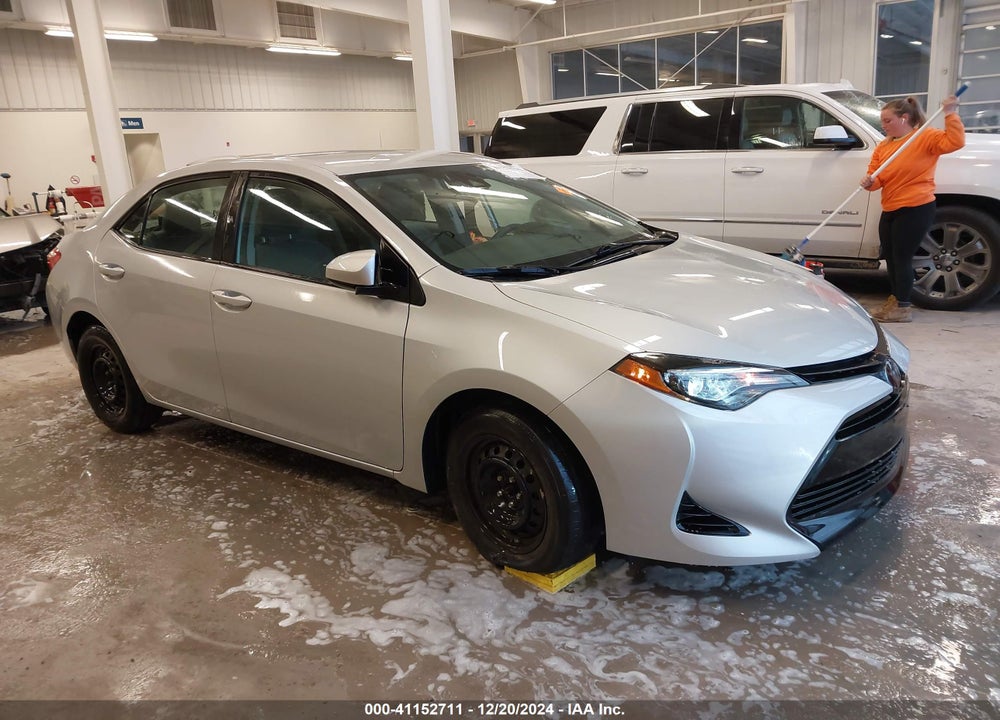 2019 TOYOTA COROLLA L VIN: 2T1BURHE3KC142675