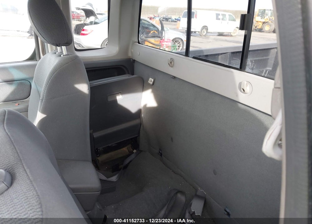 2004 NISSAN FRONTIER XE VIN: 1N6DD26T74C408502