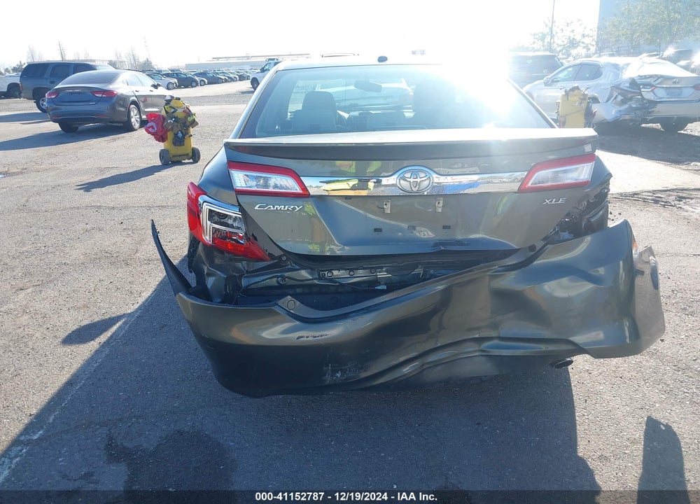 2014 TOYOTA CAMRY XLE VIN: 4T1BF1FK0EU867805