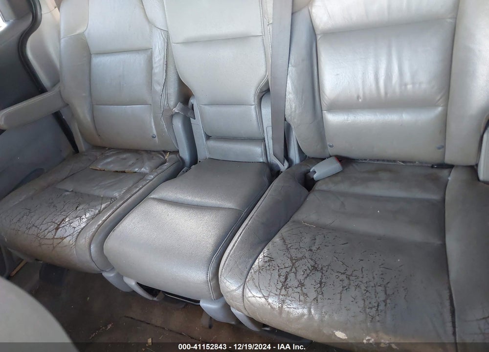 2011 HONDA ODYSSEY EX-L VIN: 5FNRL5H61BB001750
