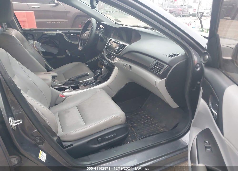 2013 HONDA ACCORD EX-L VIN: 1HGCR2F88DA106712
