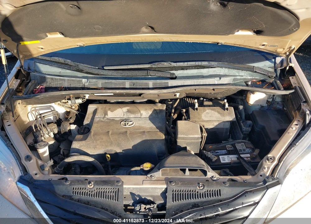 2012 TOYOTA SIENNA VIN: 5TDKK3DC1CS274513