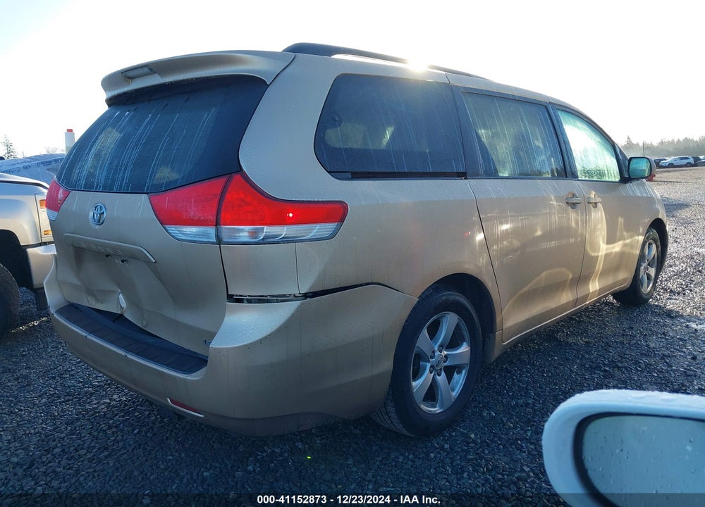 2012 TOYOTA SIENNA VIN: 5TDKK3DC1CS274513