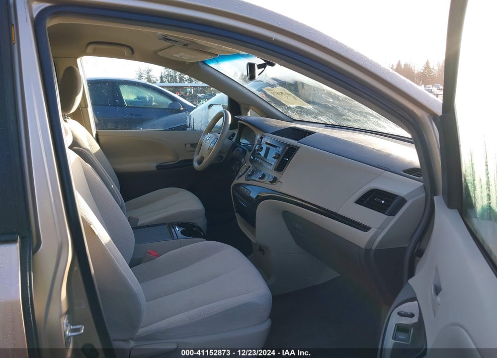 2012 TOYOTA SIENNA VIN: 5TDKK3DC1CS274513