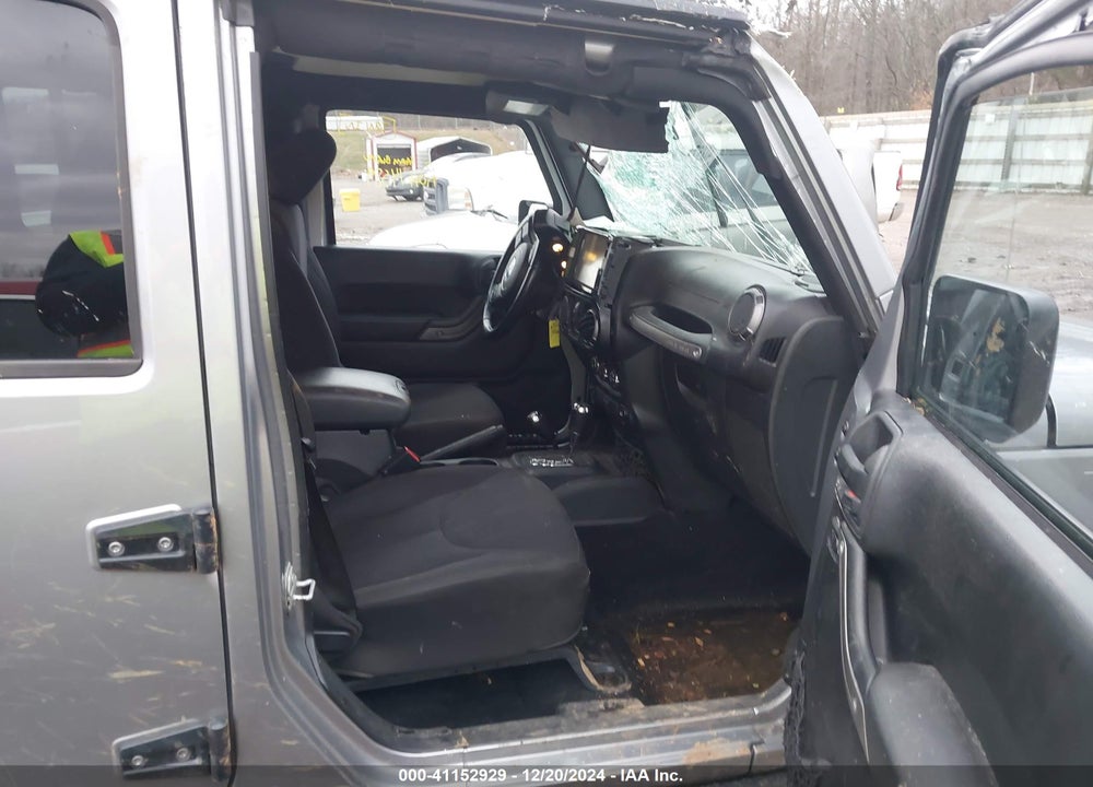 2015 JEEP WRANGLER UNLIMITED SPORT VIN: 1C4HJWDG0FL577094