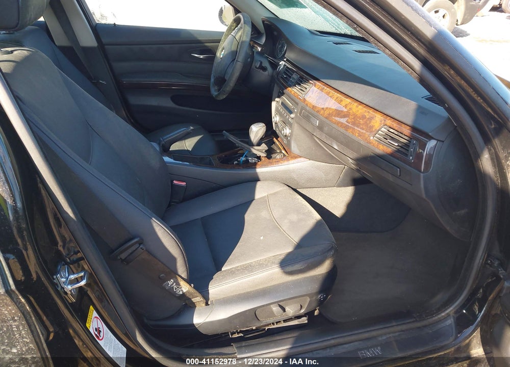 2008 BMW 328I VIN: WBAVA33588KX88048