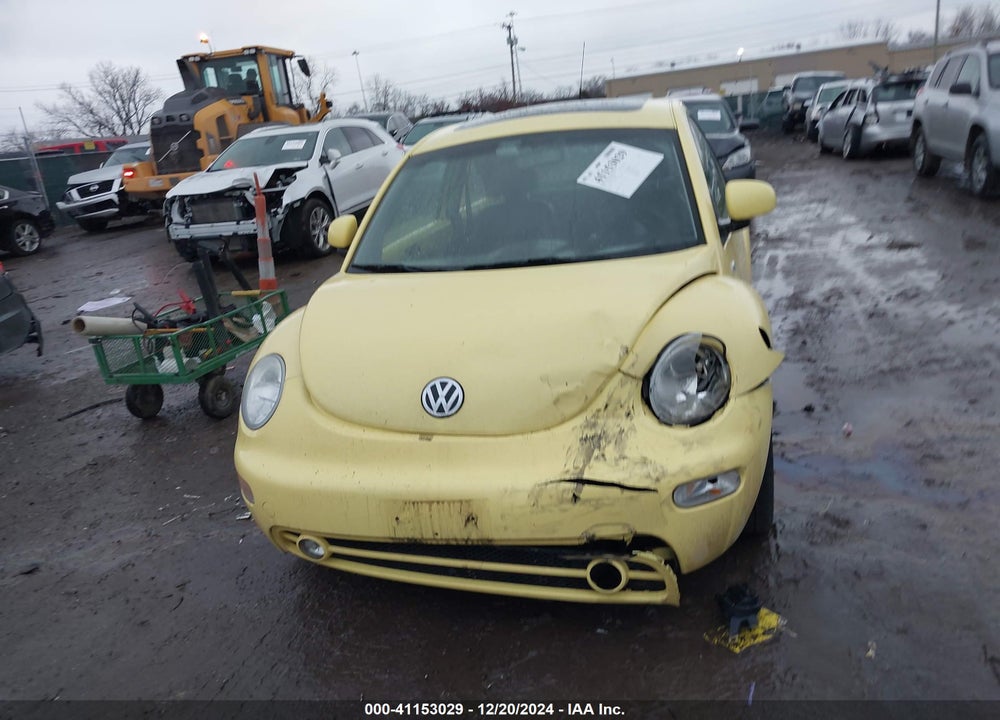 2000 VOLKSWAGEN NEW BEETLE GLX VIN: 3VWDD21C4YM490314
