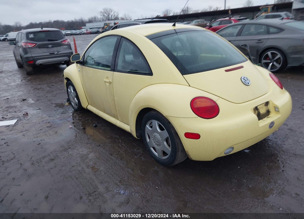 2000 VOLKSWAGEN NEW BEETLE GLX VIN: 3VWDD21C4YM490314