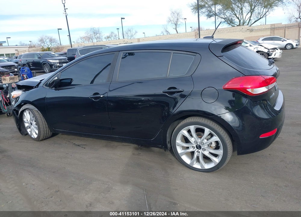2017 KIA FORTE VIN: KNAFK5A82H5692943