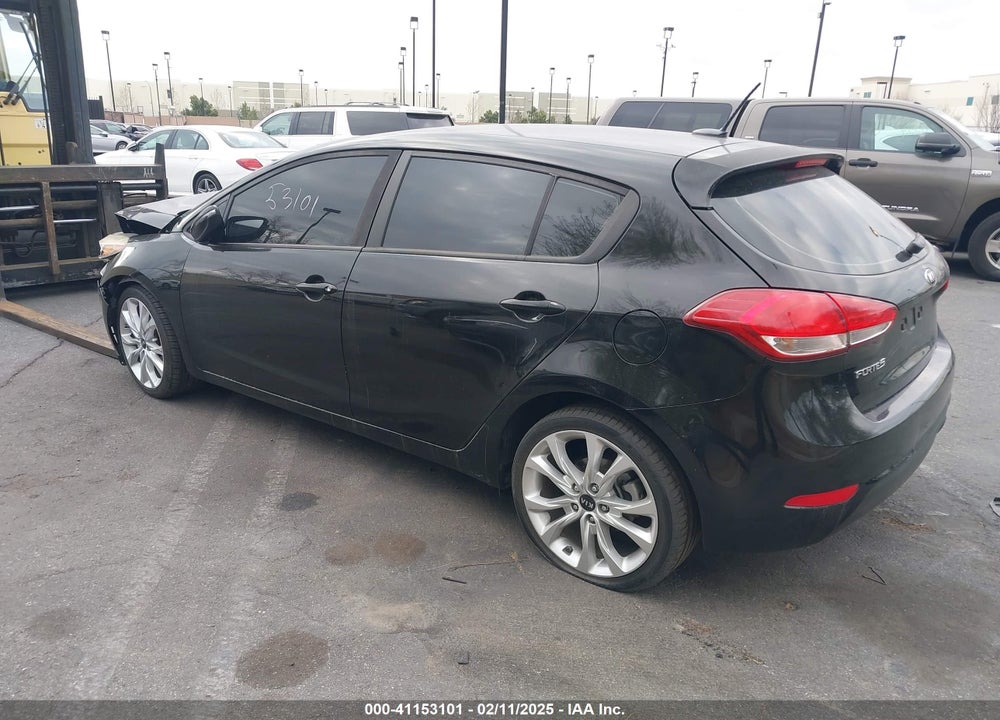 2017 KIA FORTE VIN: KNAFK5A82H5692943