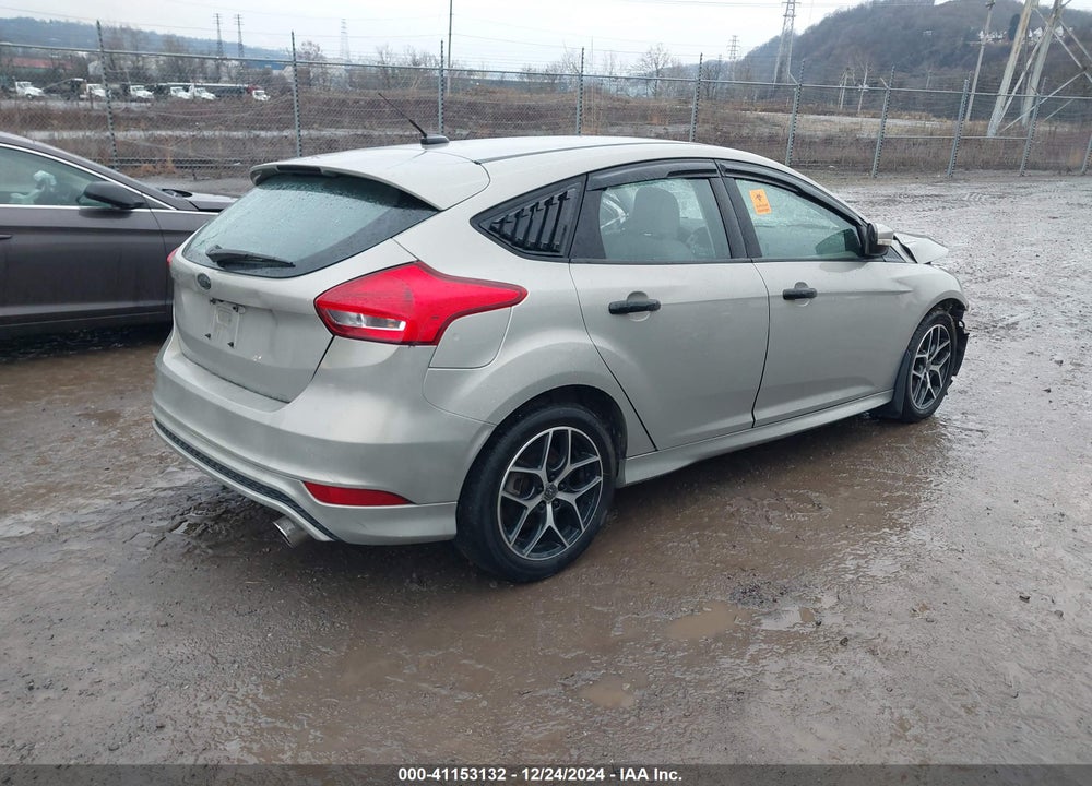 2015 FORD FOCUS VIN: 1FADP3K2XFL252106