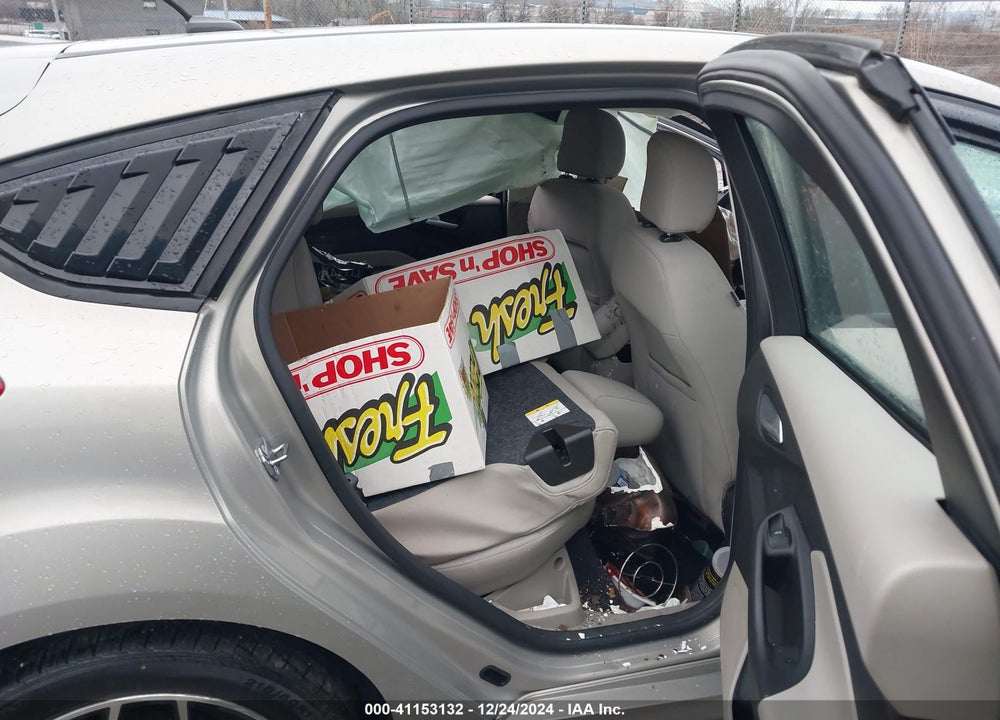 2015 FORD FOCUS VIN: 1FADP3K2XFL252106