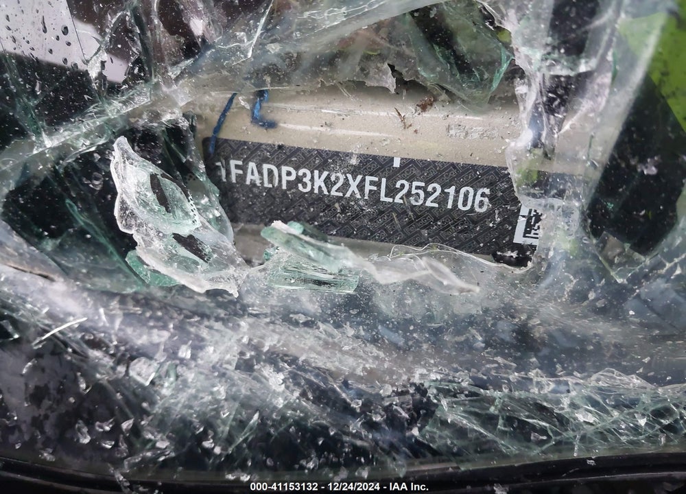 2015 FORD FOCUS VIN: 1FADP3K2XFL252106