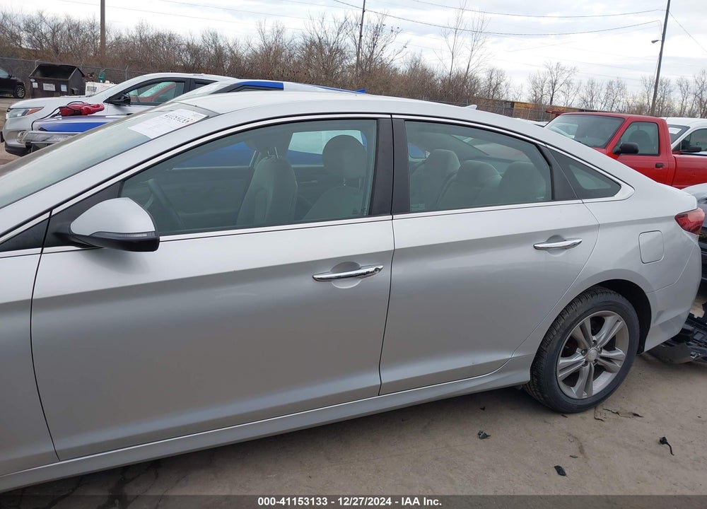 2018 HYUNDAI SONATA VIN: 5NPE34AF9JH597029